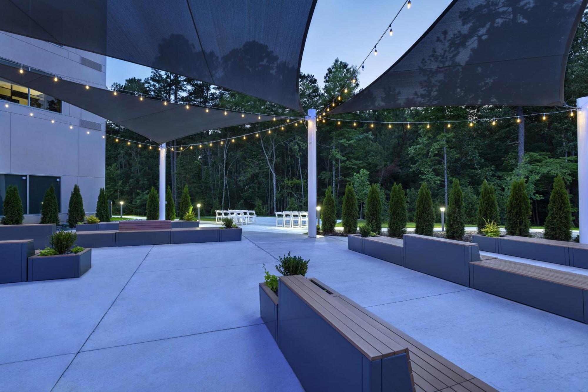 Aloft Little Rock West Hotel Exterior photo